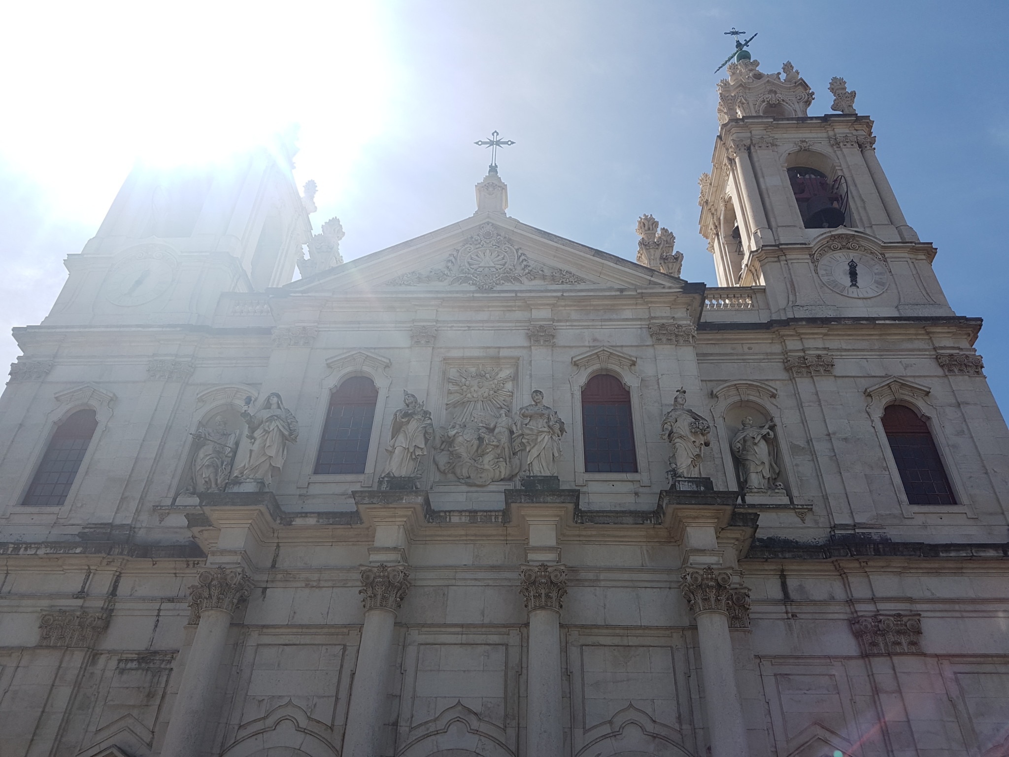 Outside the Basilica da Estrela
